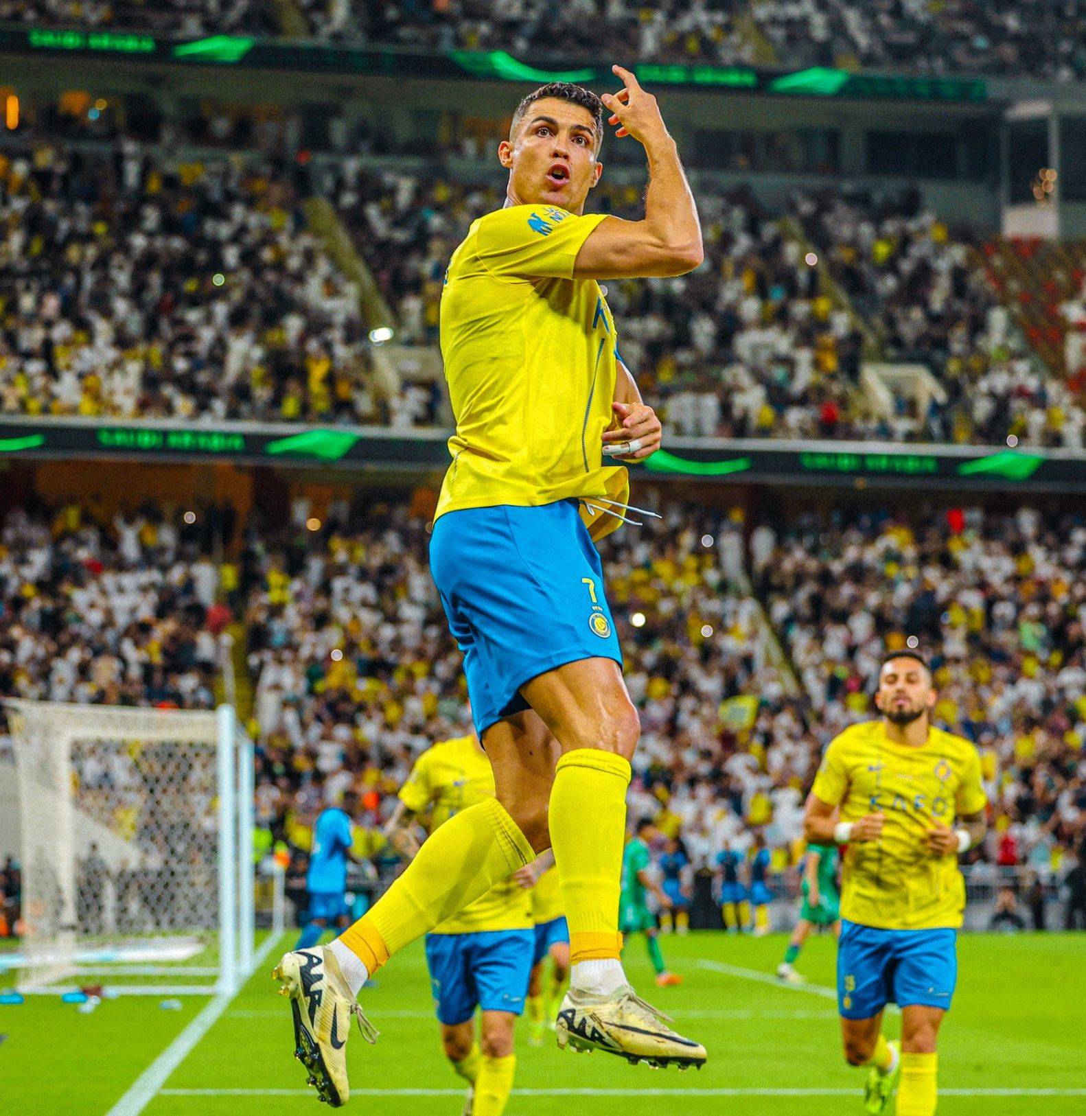 AC米兰绝杀波兰，C罗关键制胜