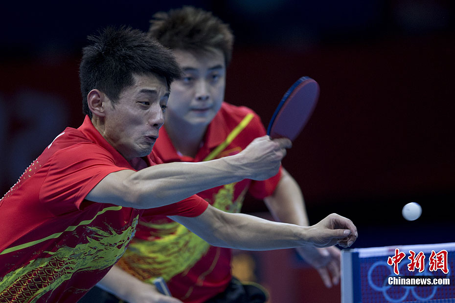 德国队险胜奥地利队，张继科带队取胜