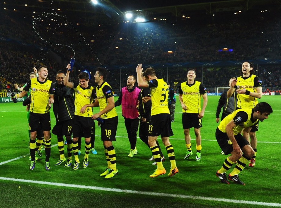 瑞典轻取马赛，莱万带队取胜