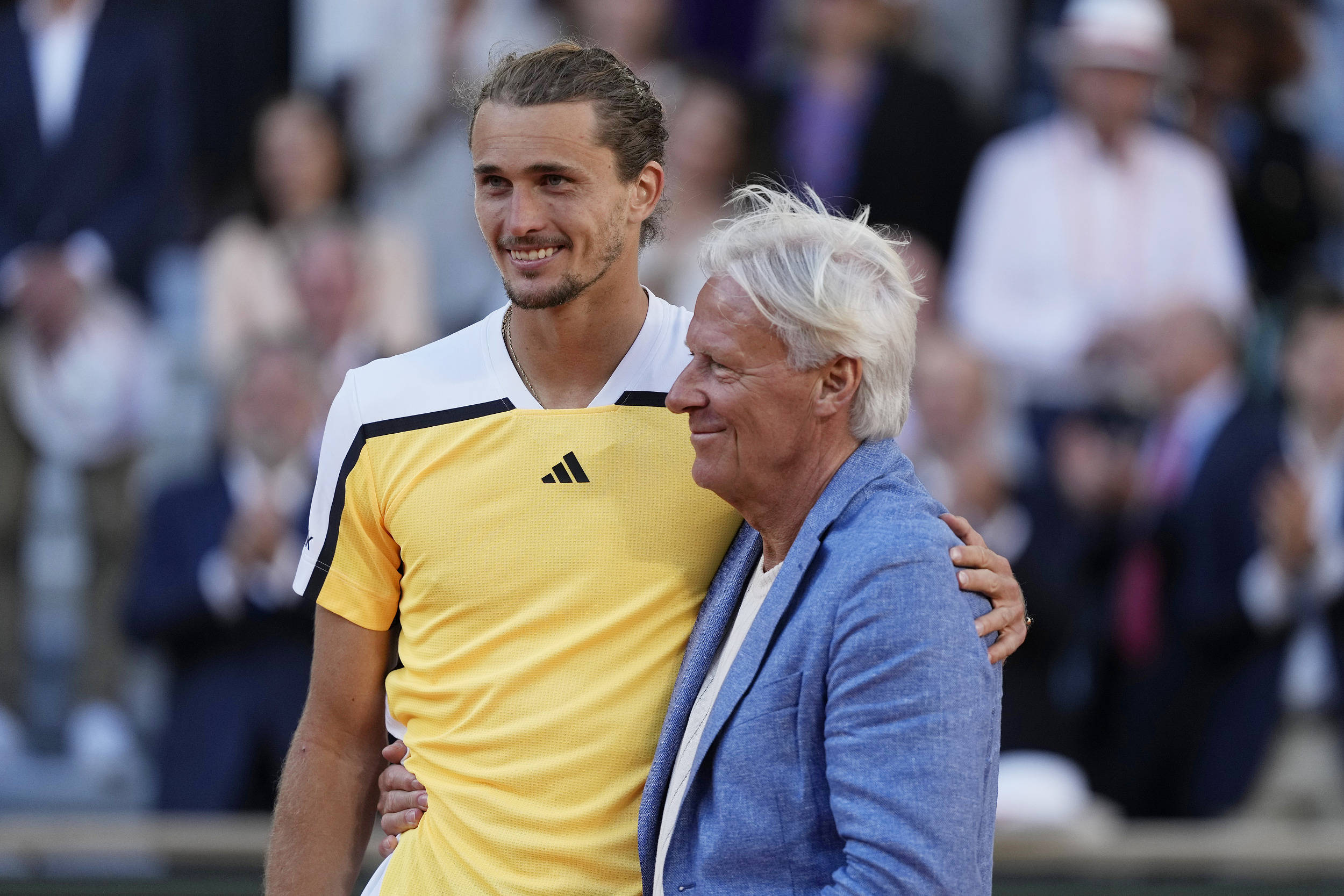 拉沃尔杯翻盘法网，兹维列夫带队取胜