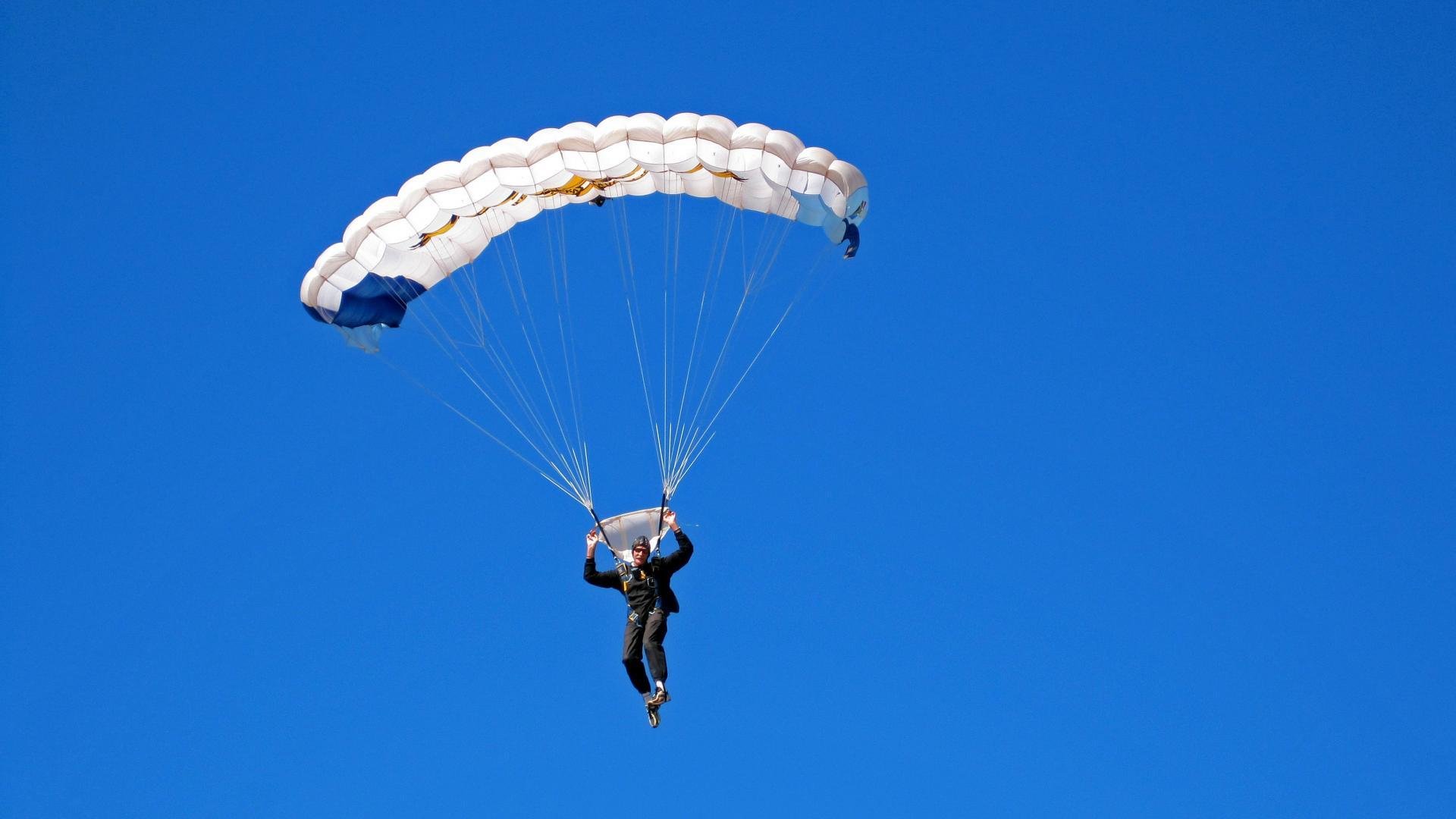 从欧冠淘汰赛的战术博弈,看新西兰末节如何带走伊拉克